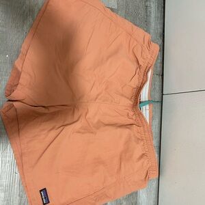 Patagonia peach baggies women 5” Shorts